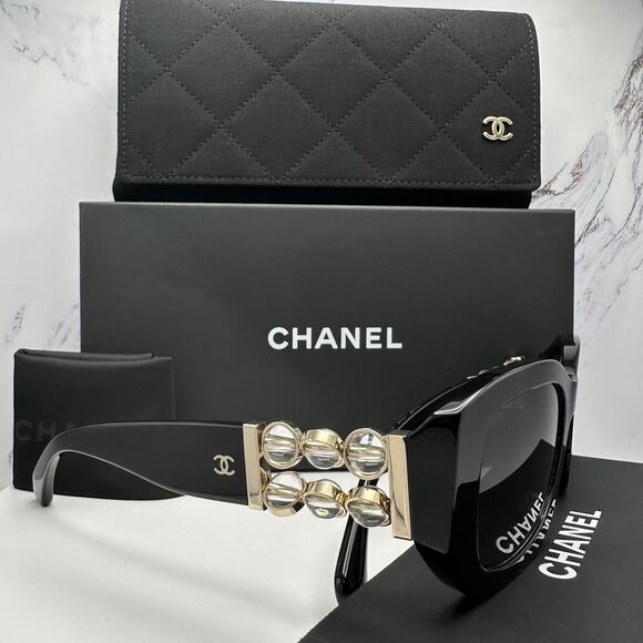 New CHANEL Sunglasses - Picture 2 of 16